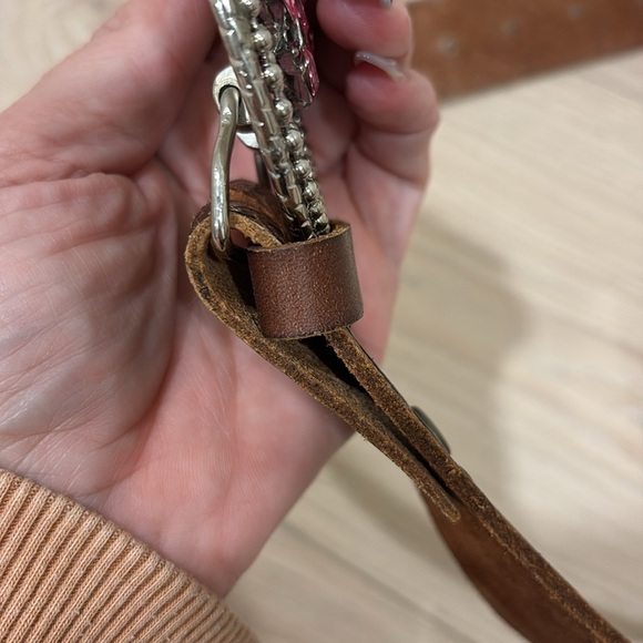 Western, Cowboy, Glamour, Brown Leather Belt with Pink Crystal Buckle - Picture 6 of 6